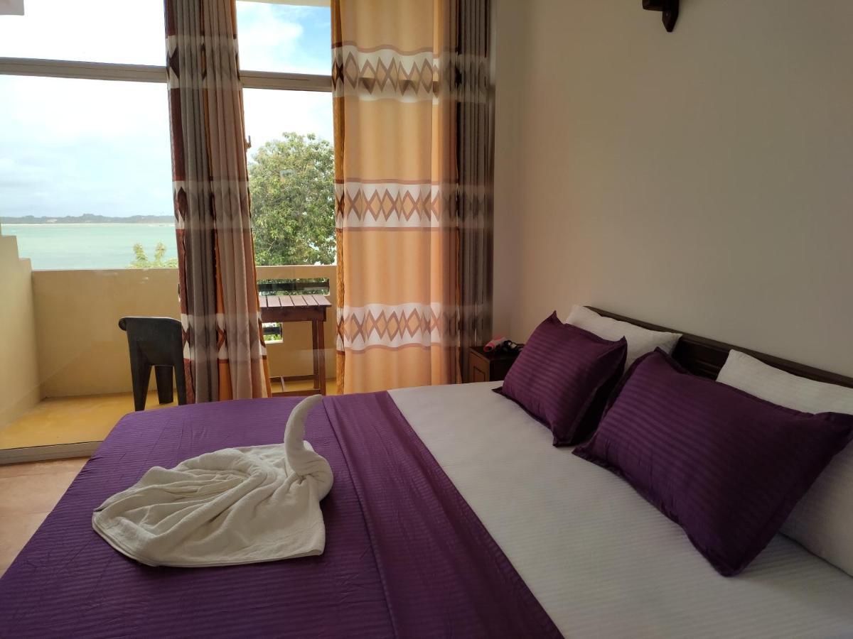 Htn Bay Resort Велигама Экстерьер фото
